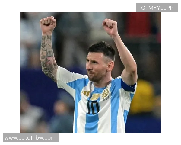 足球场上的绅士风范：那些犯规少的足球明星们的传奇故事