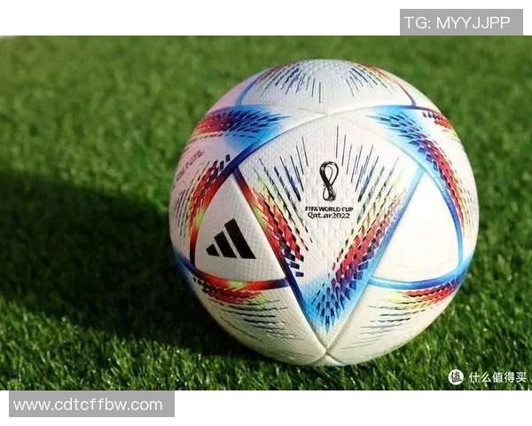 足球明星专用杯的独特设计与魅力展示让你领略足球的激情与风采