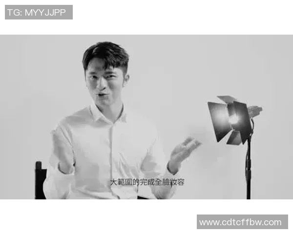 寅子倾情创作足球明星肖像展现运动魅力与艺术灵感的完美结合